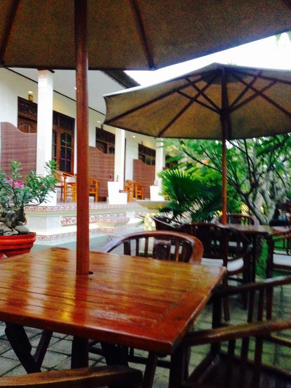 Frangipani Homestay Нуса Дуа Екстериор снимка
