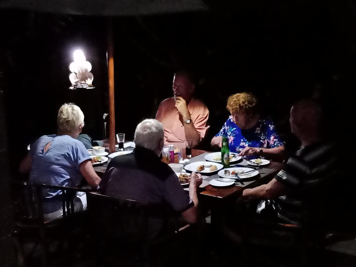 Frangipani Homestay Нуса Дуа Екстериор снимка